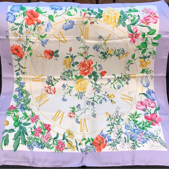 GUCCI Flora Silk Scarf- 35”x 35”😍🌸🌺🔥 - Picture 5 of 17